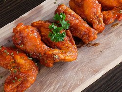 Yummy! Chicken Wings Bumbu Gurih, Manis, Pedas Ada di 5 Tempat Ini