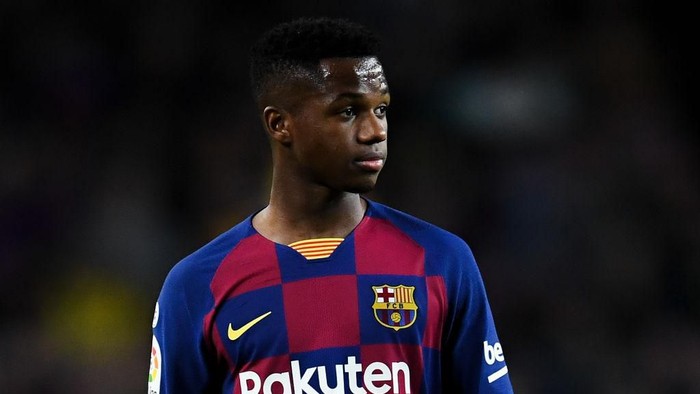 BARCELONA, SPAIN - FEBRUARY 02: Ansu Fati of FC Barcelona looks on during the Liga match between FC Barcelona and Levante UD at Camp Nou on February 02, 2020 in Barcelona, Spain. (Photo by David Ramos/Getty Images)
