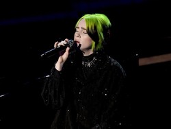 Billie Eilish Bawakan Yesterday untuk Mengenang Kobe Bryant di Oscars