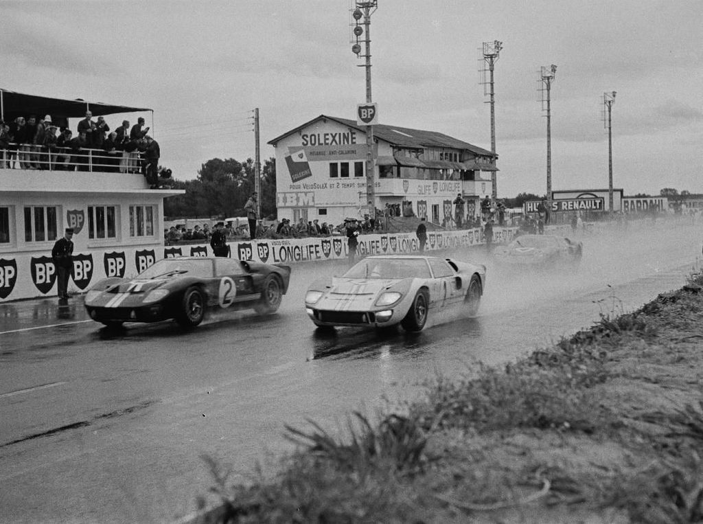 Ford V Ferrari, Ini Foto-foto Asli Persaingan Mereka di Le Mans 1966 Ford V Ferrari, Ini Foto-foto Asli Persaingan Mereka di Le Mans 1966