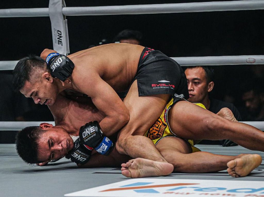 Masa Karantina Corona, Atlet ONE Championship Indonesia Ngapain? Masa Karantina Corona, Atlet ONE Championship Indonesia Ngapain?
