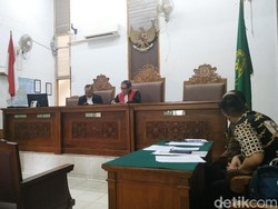 Video: MAKI Gugat KPK Minta Hasto Ditetapkan Sebagai Tersangka