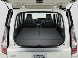 Nggak Usah Beli Kasur, Mobil MPV Ini Nyaman Buat Tidur