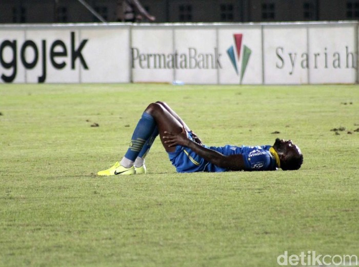 Persib Bandung menang 2-1 atas Barito Putera di laga uji coba. Dua gol kemenangan Maung Bandung dilesakkan Esteban Vizcarra.
