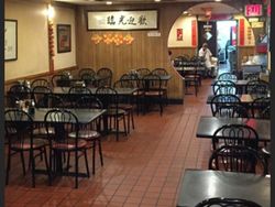 Singgung Wanita hingga Agama, Ini 5 Kejadian Rasis di Restoran