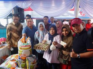 Sembako Murah untuk Warga Makassar