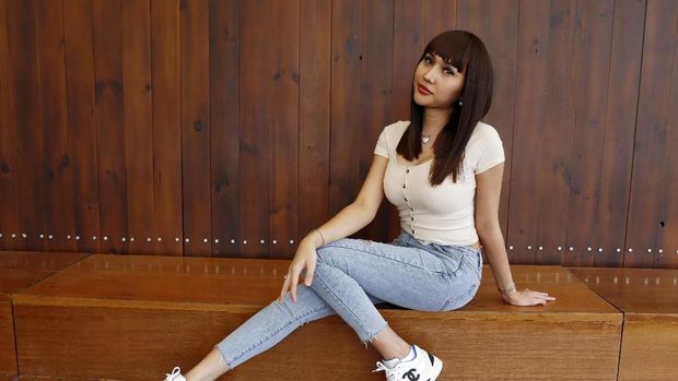 Ringkus Lucinta Luna, Polisi Temukan Ekstasi di Tempat Sampah