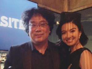 Parasite Menang, Piala Bong Joon-Ho Dipinjam Raline Shah Parasite Menang, Piala Bong Joon-Ho Dipinjam Raline Shah