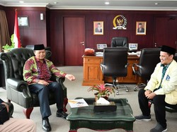 HNW Minta Pelajar Jangan Buat Tembok Pemisah dengan Masyarakat