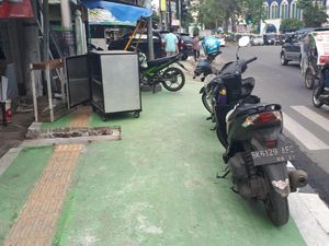 Pemko Medan Jawab Kritik DPRD soal Trotoar Semrawut: Bukan Proyek Kami Pemko Medan Jawab Kritik DPRD soal Trotoar Semrawut: Bukan Proyek Kami
