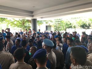 Adu Jargon di Lokasi Kongres PAN: Pro-Zuhas Lanjutkan, Mulfachri Menang