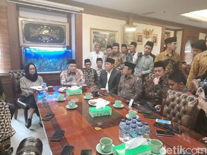 Bertemu Menlu Retno, PBNU Tegaskan Tolak Pemulangan WNI Eks ISIS Bertemu Menlu Retno, PBNU Tegaskan Tolak Pemulangan WNI Eks ISIS