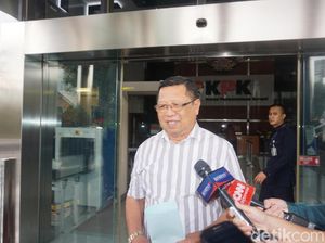 Diperiksa KPK, Bupati Tulungagung Dicecar 27 Pertanyaan Diperiksa KPK, Bupati Tulungagung Dicecar 27 Pertanyaan