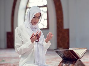 Manfaat Bersyukur dalam Islam, Ini Ayat Al Quran dan Haditsnya Manfaat Bersyukur dalam Islam, Ini Ayat Al Quran dan Haditsnya