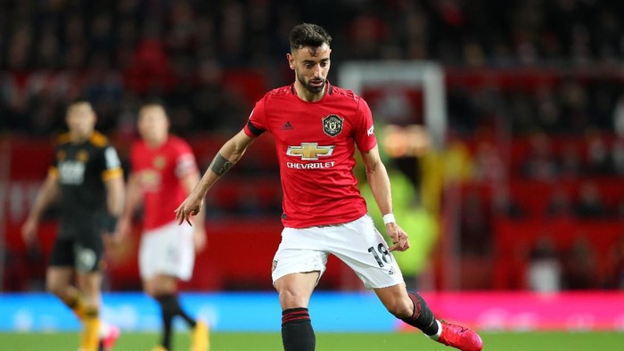 MANCHESTER, ENGLAND - FEBRUARY 01: Bruno Fernandes of Manchester United in action during the Premier League match between Manchester United and Wolverhampton Wanderers at Old Trafford on February 01, 2020 in Manchester, United Kingdom. (Photo by Alex Livesey/Getty Images)