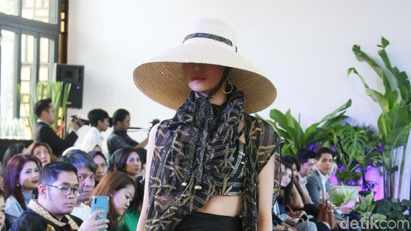 Foto: 10 Koleksi Batik Ramah Lingkungan Purana