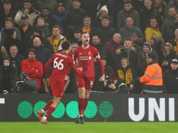 Main Bareng Messi atau Ronaldo? Jawaban Bek Liverpool Ini...