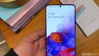 Penampakan Galaxy S20 dan S20 Plus, Pilih Mana?