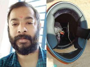 Hii.. Pemotor Tak Sadar Ada Ular Weling dalam Helm