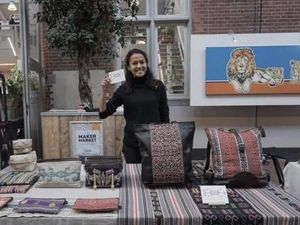 Kain Tenun Khas Timor yang Sukses Menembus Belanda