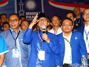 Foto: Zulkifli Hasan Kembali Pimpin PAN