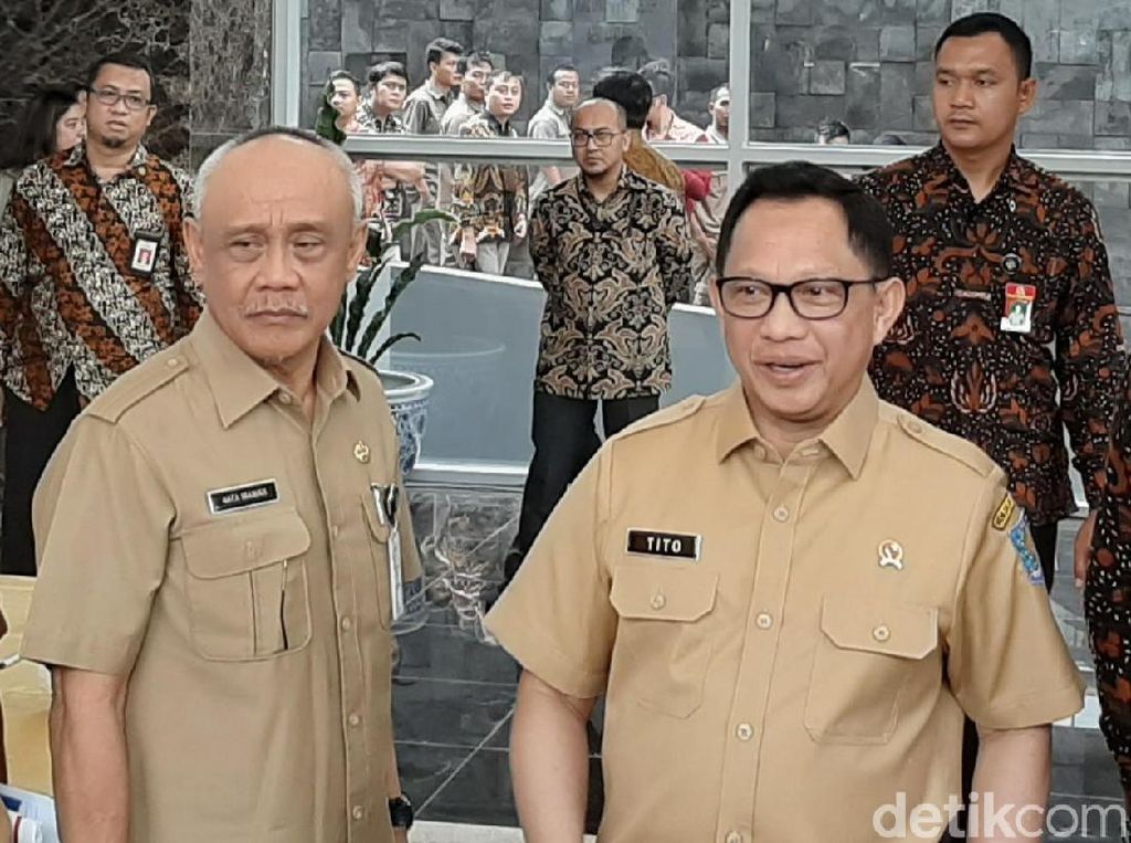 Mendagri Tito: Bali Tetap Ramai, Nggak Benar Kalau Dibilang Kota Hantu Mendagri Tito: Bali Tetap Ramai, Nggak Benar Kalau Dibilang Kota Hantu
