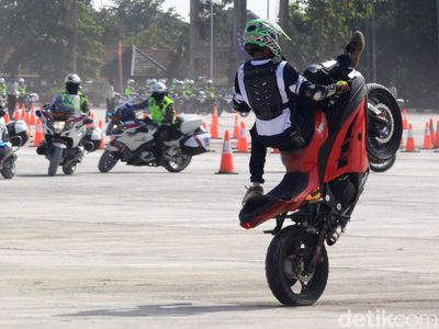 Keren Banget! Begini Aksi Freestyle Polisi di Pembukaan ISDC