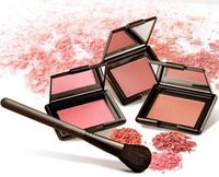 Tips Memilih Blush On Sesuai Warna Kulit