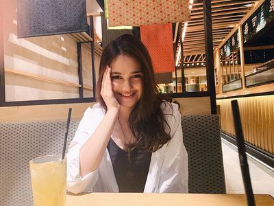 Syifa Hadju, Aktris Toko Barang Mantan yang Suka BBQ hingga Bakwan Malang