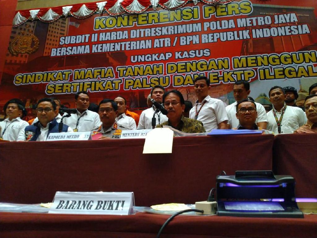 Libatkan Oknum Honorer Dukcapil, Begini Modus Mafia Tanah Rp 70 M Libatkan Oknum Honorer Dukcapil, Begini Modus Mafia Tanah Rp 70 M