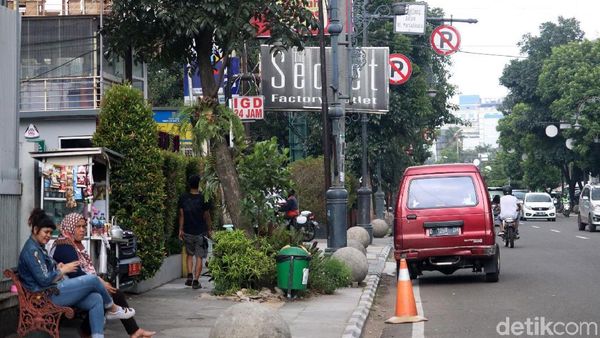 Siap-siap! Parkir Sembarangan di Bandung Bisa Denda Rp 1 Juta