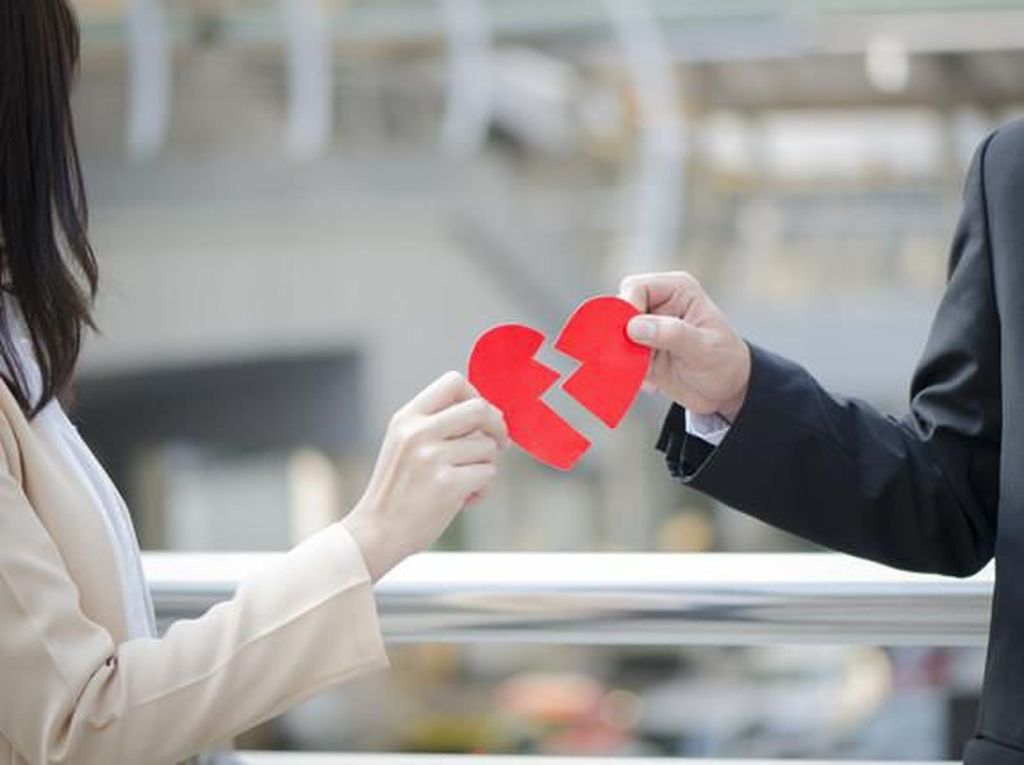 Cara Putuskan Pacar yang Proper, Jangan Seperti Kasus Felicia Cara Putuskan Pacar yang Proper, Jangan Seperti Kasus Felicia