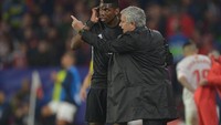 Mourinho pernah menyebut Paul Pogba sebagai virus yang tidak bisa bermain dalam satu tim. Setelah era Mou, Pogba memang sulit berkembang dan dinilai belum juga memuaskan sampai kontraknya akan habis pada musim panas Juni nanti (Getty Images)
