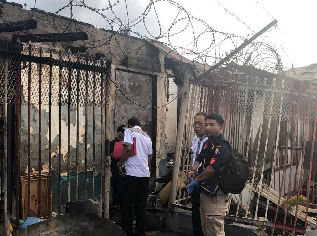 Penampakan Rutan Kabanjahe yang Hangus Dibakar Napi Penampakan Rutan Kabanjahe yang Hangus Dibakar Napi