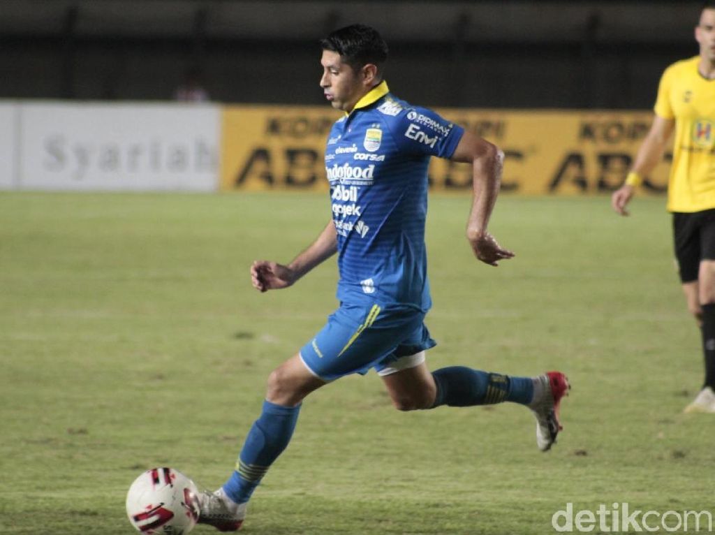 Esteban Vizcarra Bakal Pakai Nomor Keramat Persib Bandung Esteban Vizcarra Bakal Pakai Nomor Keramat Persib Bandung