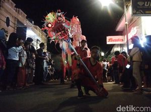 Potret Kemeriahan Pawai Cap Go Meh di Cianjur