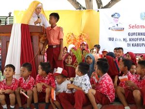 Gubernur Khofifah Resmikan Gedung SDN di Sulteng Pascatsunami Donggala Gubernur Khofifah Resmikan Gedung SDN di Sulteng Pascatsunami Donggala