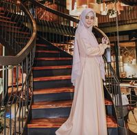 6 Inspirasi Busana Syar'i Fashionable untuk Kondangan Minggu Ini