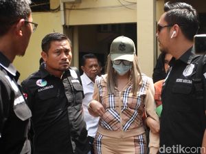 Pemasok Narkoba Lucinta Luna Seorang Perempuan Pemasok Narkoba Lucinta Luna Seorang Perempuan