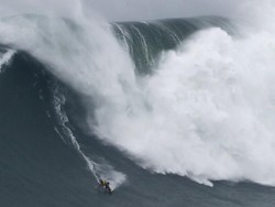 Selamatkan Ketiga Anak dari Ombak Besar, Ibu Ini Malah Tenggelam