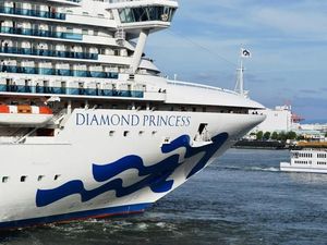 Curhatan Pelayan Sajikan Ribuan Makanan di Kapal Pesiar Karena Virus Corona