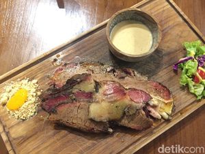 Gurih Lembut Brisket Asap dan Panggang ala Mr. Roastman Gurih Lembut Brisket Asap dan Panggang ala Mr. Roastman