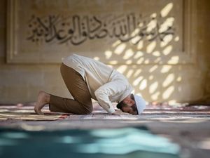 Tata Cara Shalat Sunnah Rajab: Niat, Waktu Pelaksanaan dan Doanya Tata Cara Shalat Sunnah Rajab: Niat, Waktu Pelaksanaan dan Doanya