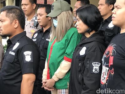 Bermasker dan Baju Tahanan, Ini Penampakan Lucinta Luna