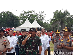 Panglima-Kapolri Tinjau Posko Relawan Karhutla di Riau, Tekankan Sinergi