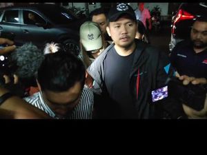 Lucinta Luna Ditahan di Polda Metro Selama 20 Hari ke Depan Lucinta Luna Ditahan di Polda Metro Selama 20 Hari ke Depan