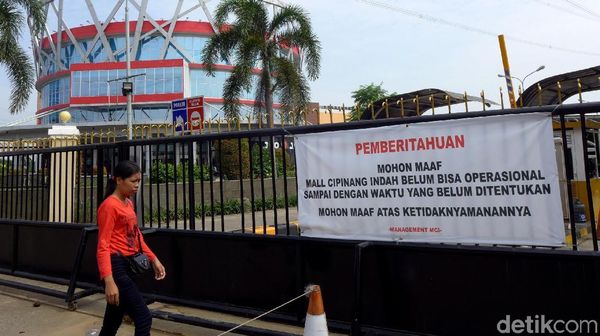 Sudah 43 Hari, Mal Cipinang Masih Ditutup