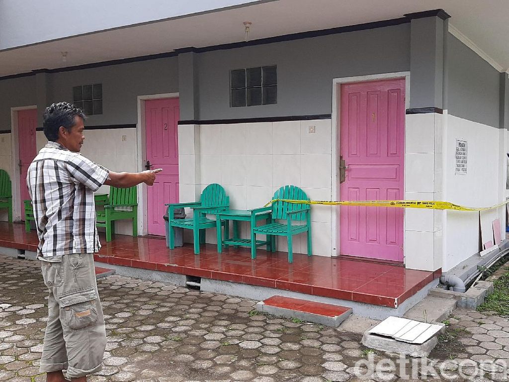 Pasangan Meninggal Bertumpuk di Hotel, Mobil Korban Sudah Diambil Keluarga Pasangan Meninggal Bertumpuk di Hotel, Mobil Korban Sudah Diambil Keluarga