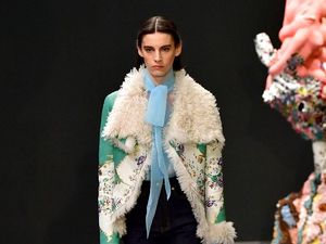 15 Koleksi Tory Burch di New York Fashion Week 2020 15 Koleksi Tory Burch di New York Fashion Week 2020