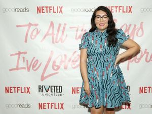 Mengenal Jenny Han, Penulis To All the Boys Ive Loved Before Mengenal Jenny Han, Penulis To All the Boys Ive Loved Before